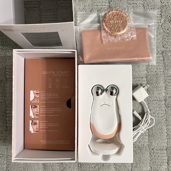 NuFACE Trinity Shimmer All Night Trinity Gift Set in Pink - Picture 4 of 16